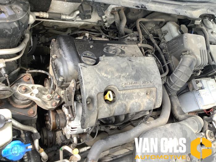 Hyundai i30 Crosswagon 1.4 CVVT 16V Sloopvoertuig (2012, Zwart)