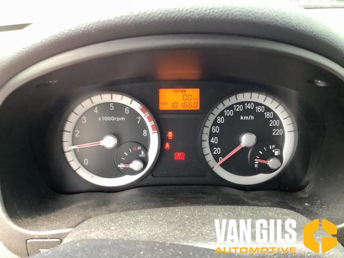 Kia Rio II 1.4 16V Sloopvoertuig (2007, Grijs)