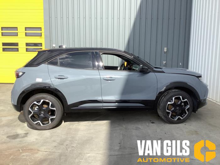 Opel Mokka 1.2 Turbo Hybrid 12V Sloopvoertuig (2025, Grijs)