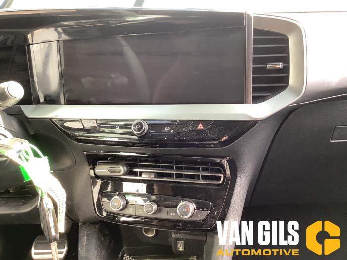 Opel Mokka 1.2 Turbo Hybrid 12V Sloopvoertuig (2025, Grijs)