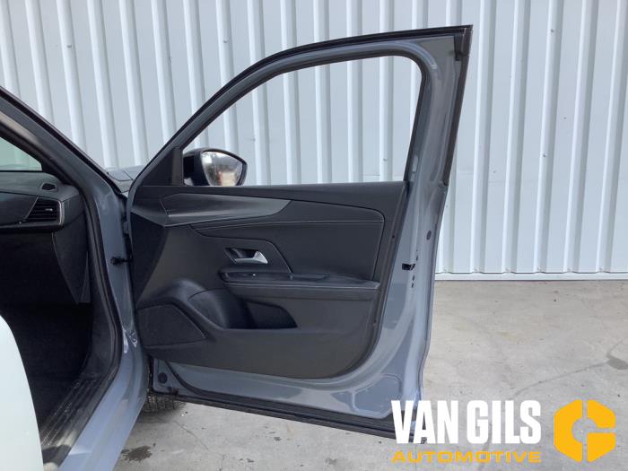 Opel Mokka 1.2 Turbo Hybrid 12V Sloopvoertuig (2025, Grijs)