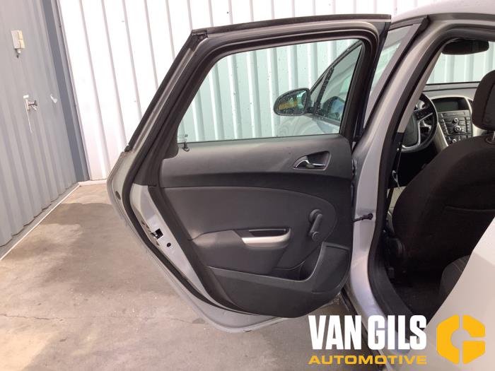 Opel Astra J 1.4 Turbo 16V Sloopvoertuig (2011, Grijs)