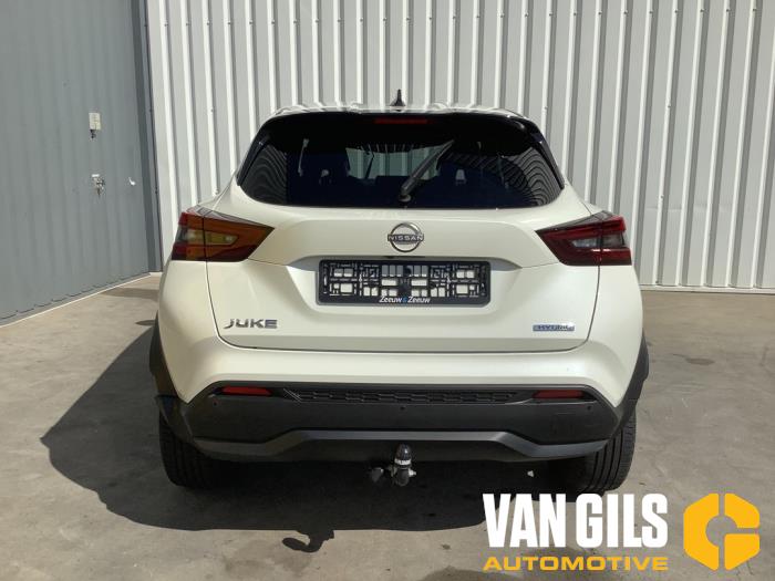 Nissan Juke 1.6 Hybrid 16V Sloopvoertuig (2023, Wit)