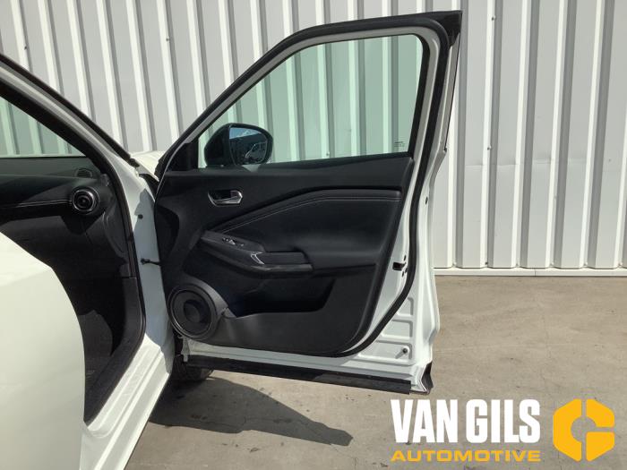 Nissan Juke 1.6 Hybrid 16V Sloopvoertuig (2023, Wit)