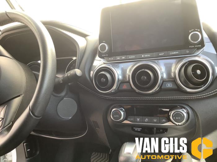 Nissan Juke 1.6 Hybrid 16V Sloopvoertuig (2023, Wit)