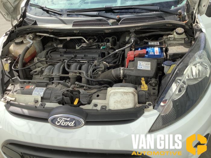 Ford Fiesta 6 1.25 16V Sloopvoertuig (2011, Wit)