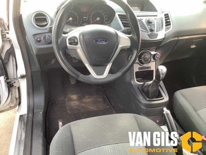 Ford Fiesta 6 1.25 16V Sloopvoertuig (2011, Wit)