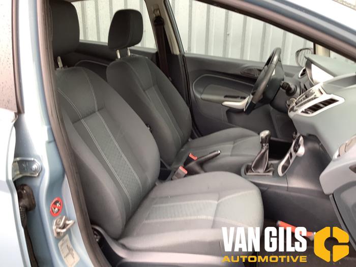 Ford Fiesta 6 1.4 16V Sloopvoertuig (2009, Grijs)