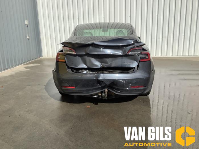 Tesla Model 3 Long Range, Performance AWD Sloopvoertuig (2019, Grijs)