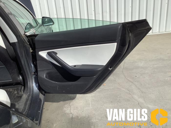 Tesla Model 3 Long Range, Performance AWD Sloopvoertuig (2019, Grijs)