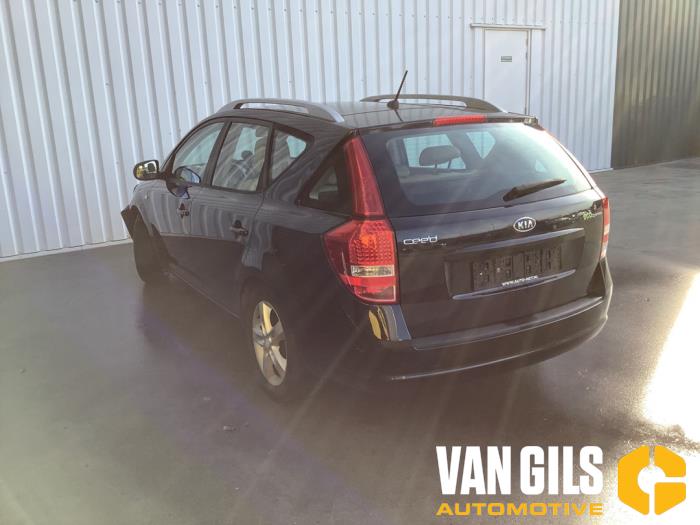 Kia Cee'd Sporty Wagon 1.4 16V Sloopvoertuig (2011, Zwart)
