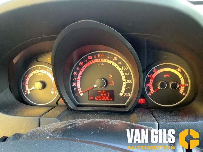 Kia Cee'd Sporty Wagon 1.4 16V Sloopvoertuig (2011, Zwart)