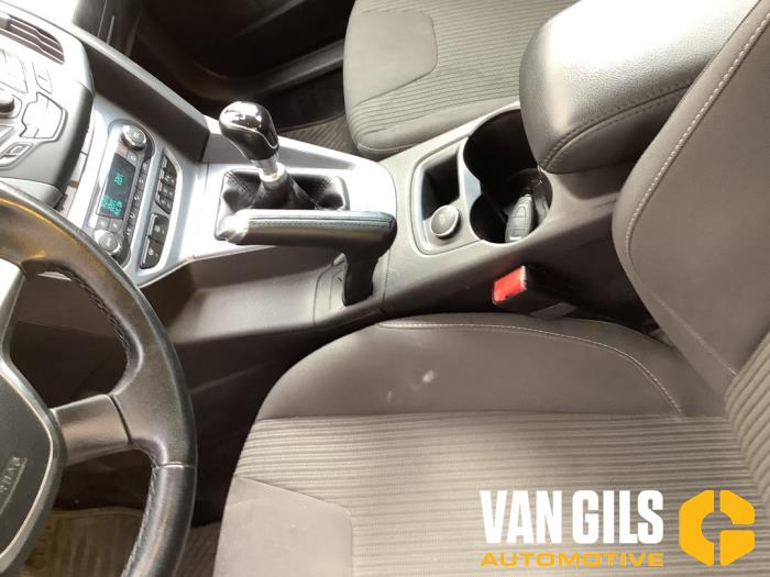 Ford Focus 3 Wagon 1.0 Ti-VCT EcoBoost 12V 125 Sloopvoertuig (2014, Bruin)