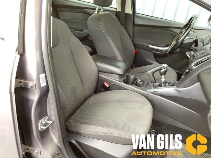 Ford Focus 3 Wagon 1.0 Ti-VCT EcoBoost 12V 125 Sloopvoertuig (2014, Bruin)