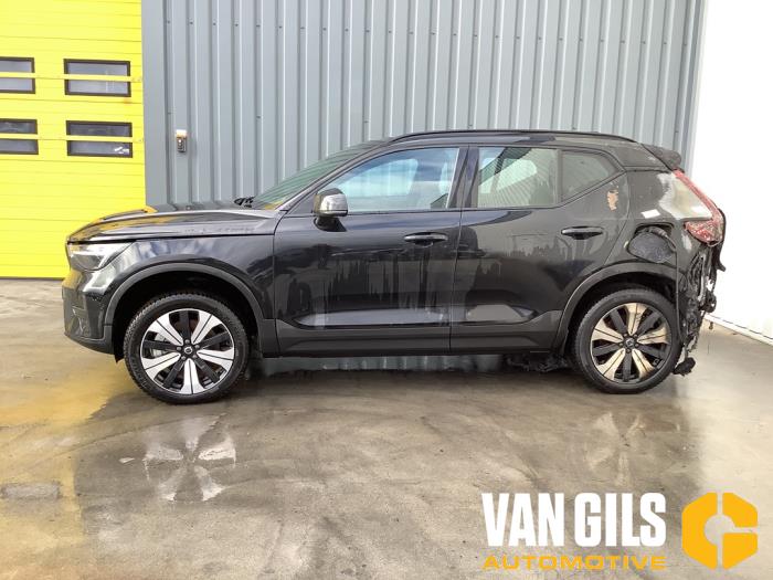 Volvo XC40 Recharge 70 kWh Sloopvoertuig (2022, Zwart)