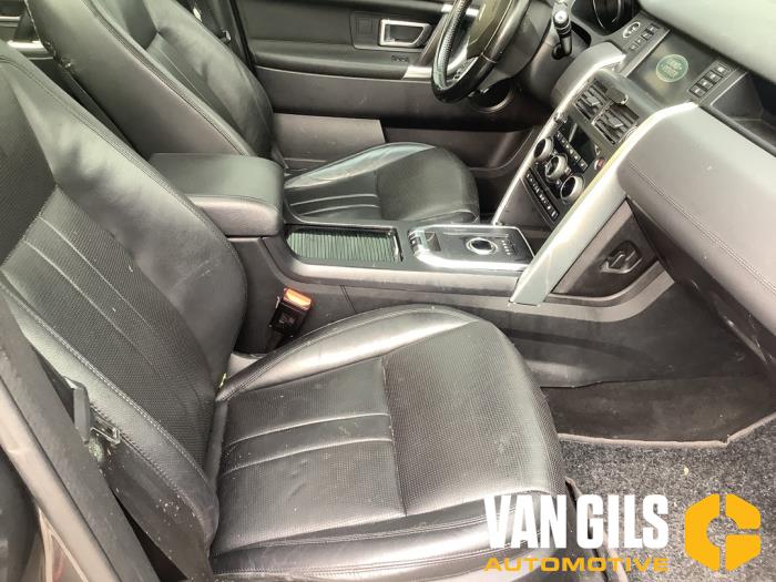 Landrover Discovery Sport 2.0 TD4 180 16V Sloopvoertuig (2018, Grijs)