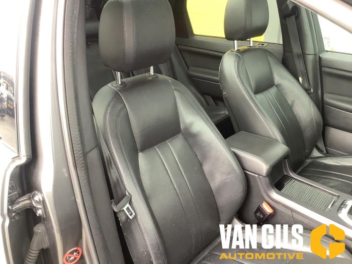 Landrover Discovery Sport 2.0 TD4 180 16V Sloopvoertuig (2018, Grijs)