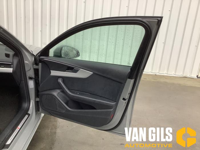 Audi A4 Avant 2.0 40 TFSI Mild hybrid 16V Sloopvoertuig (2021, Grijs)