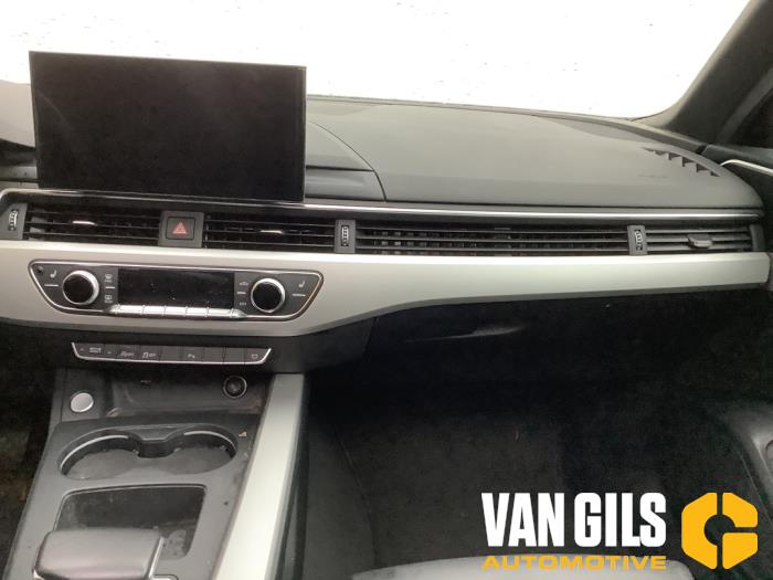 Audi A4 Avant 2.0 40 TFSI Mild hybrid 16V Sloopvoertuig (2021, Grijs)