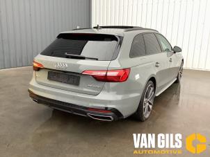 Audi A4 Avant 2.0 40 TFSI Mild hybrid 16V Sloopvoertuig (2021, Grijs)