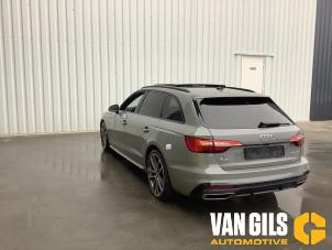 Audi A4 Avant 2.0 40 TFSI Mild hybrid 16V Sloopvoertuig (2021, Grijs)