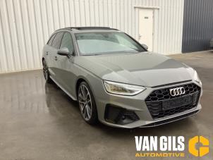 Audi A4 Avant 2.0 40 TFSI Mild hybrid 16V Sloopvoertuig (2021, Grijs)