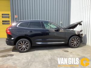 Volvo XC60 II 2.0 T8 16V Recharge, Twin Engine AWD Sloopvoertuig (2020, Zwart)