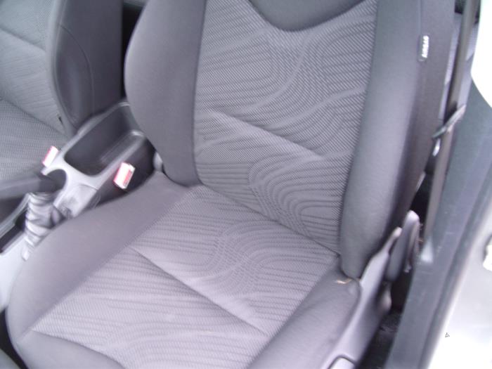 Peugeot 308 SW 1.6 HDi 16V Sloopvoertuig (2009, Grijs)