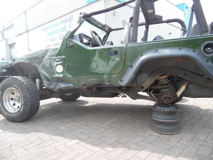 Jeep Wrangler 4.0 4x4 Sloopvoertuig (1997, Groen)