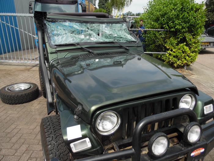Jeep Wrangler 4.0 4x4 Sloopvoertuig (1997, Groen)