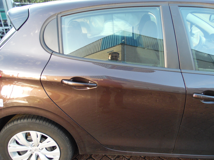 Peugeot 208 I 1.2 Vti 12V PureTech 82 Sloopvoertuig (2012, Bruin)
