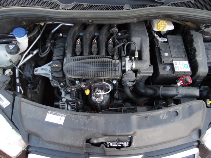 Peugeot 208 I 1.2 Vti 12V PureTech 82 Sloopvoertuig (2012, Bruin)