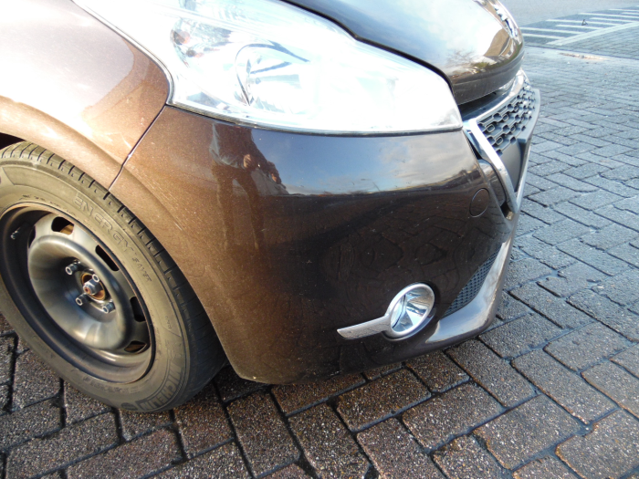 Peugeot 208 I 1.2 Vti 12V PureTech 82 Sloopvoertuig (2012, Bruin)