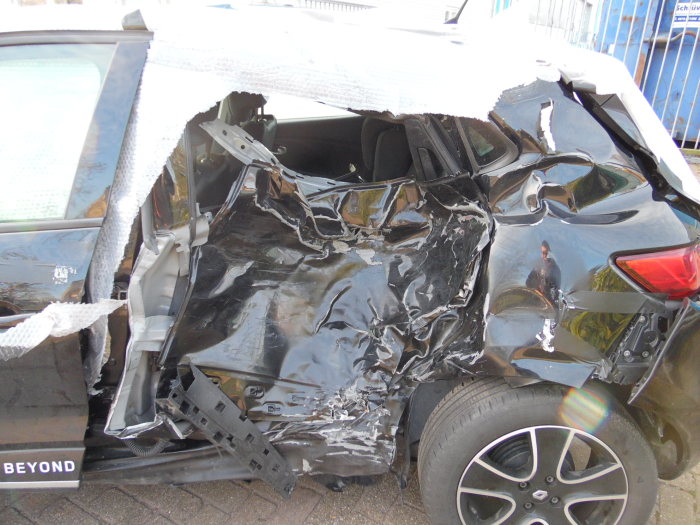 Renault Clio IV 1.5 dCi 90 FAP Sloopvoertuig (2015, Zwart)