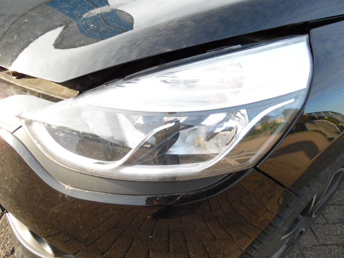 Renault Clio IV 1.5 dCi 90 FAP Sloopvoertuig (2015, Zwart)