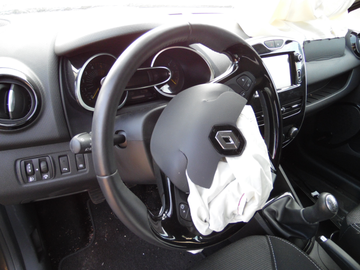 Renault Clio IV 1.5 dCi 90 FAP Sloopvoertuig (2015, Zwart)