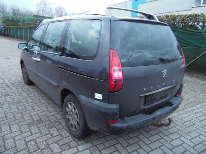 Peugeot 807 2.2 HDiF 16V Sloopvoertuig (2003, Grijs)