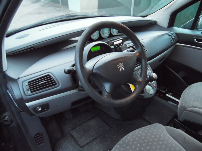 Peugeot 807 2.2 HDiF 16V Sloopvoertuig (2003, Grijs)