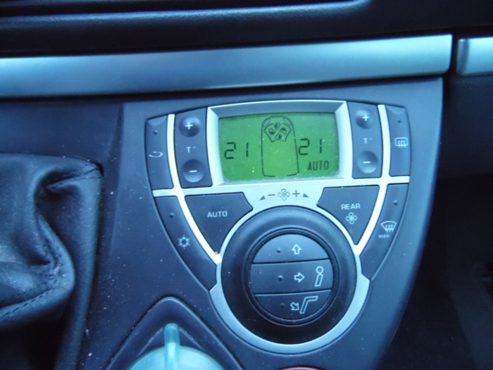 Peugeot 807 2.2 HDiF 16V Sloopvoertuig (2003, Grijs)