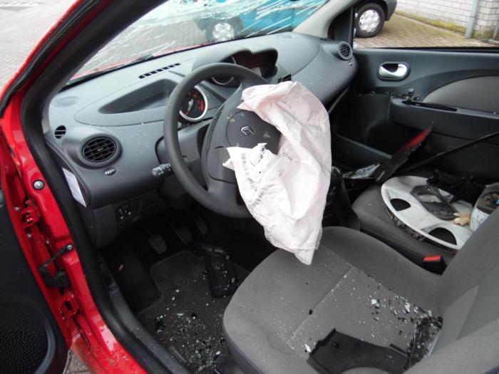 Renault Twingo II 1.2 16V LEV Sloopvoertuig (2011, Rood)