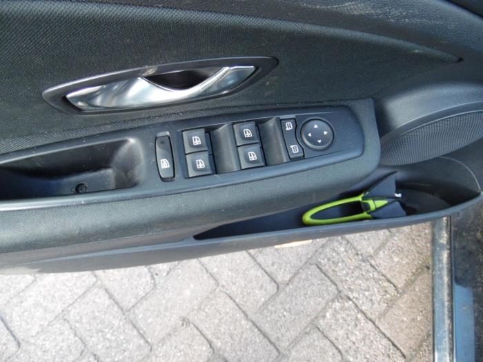 Renault Megane III Grandtour 1.5 dCi 90 Sloopvoertuig (2011, Zwart)