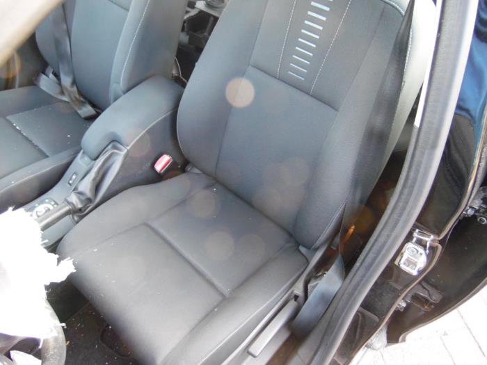 Renault Megane III Grandtour 1.5 dCi 90 Sloopvoertuig (2011, Zwart)