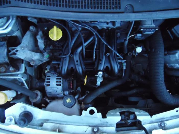 Renault Twingo II 1.2 Sloopvoertuig (2008, Geel)