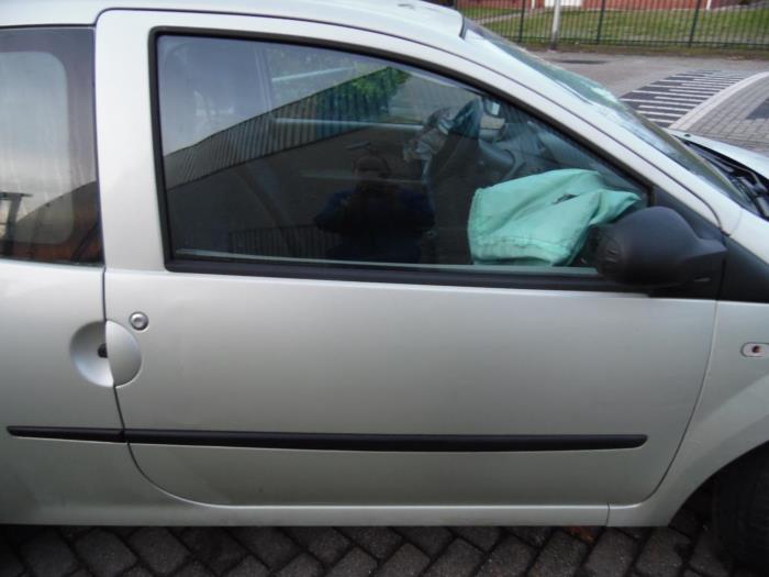 Renault Twingo II 1.2 Sloopvoertuig (2008, Geel)