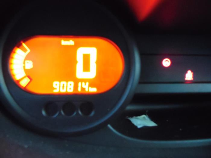 Renault Twingo II 1.2 Sloopvoertuig (2008, Geel)