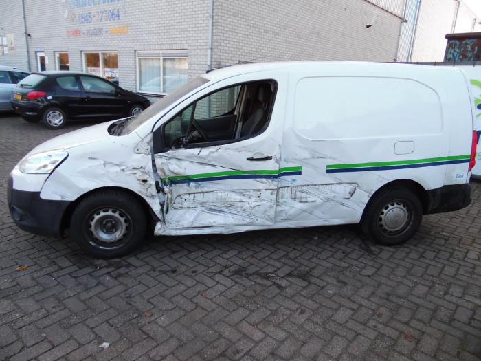 Peugeot Partner 1.6 HDI 90 16V Sloopvoertuig (2009, Wit)
