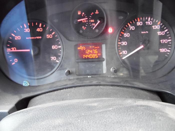 Peugeot Partner 1.6 HDI 90 16V Sloopvoertuig (2009, Wit)