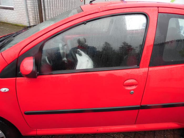 Peugeot 107 1.0 12V Sloopvoertuig (2008, Rood)