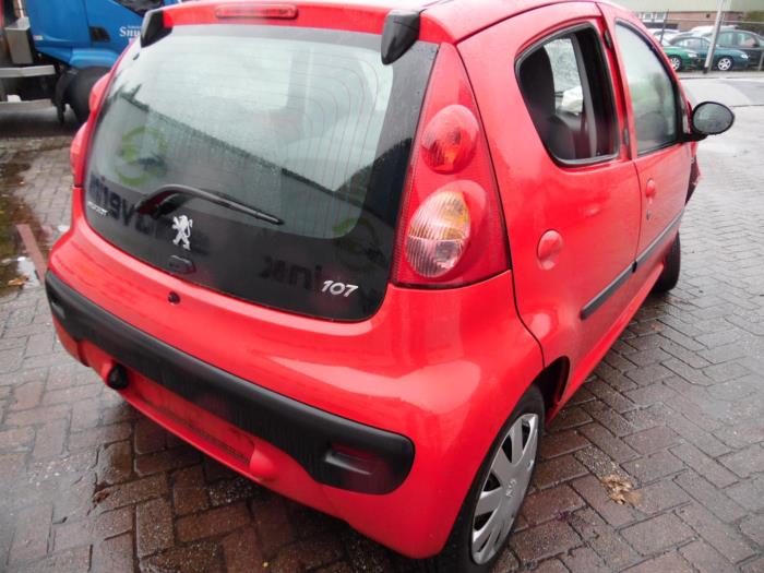 Peugeot 107 1.0 12V Sloopvoertuig (2008, Rood)
