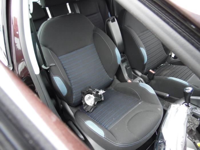 Peugeot 208 I 1.6 Vti 16V Sloopvoertuig (2013, Bruin)